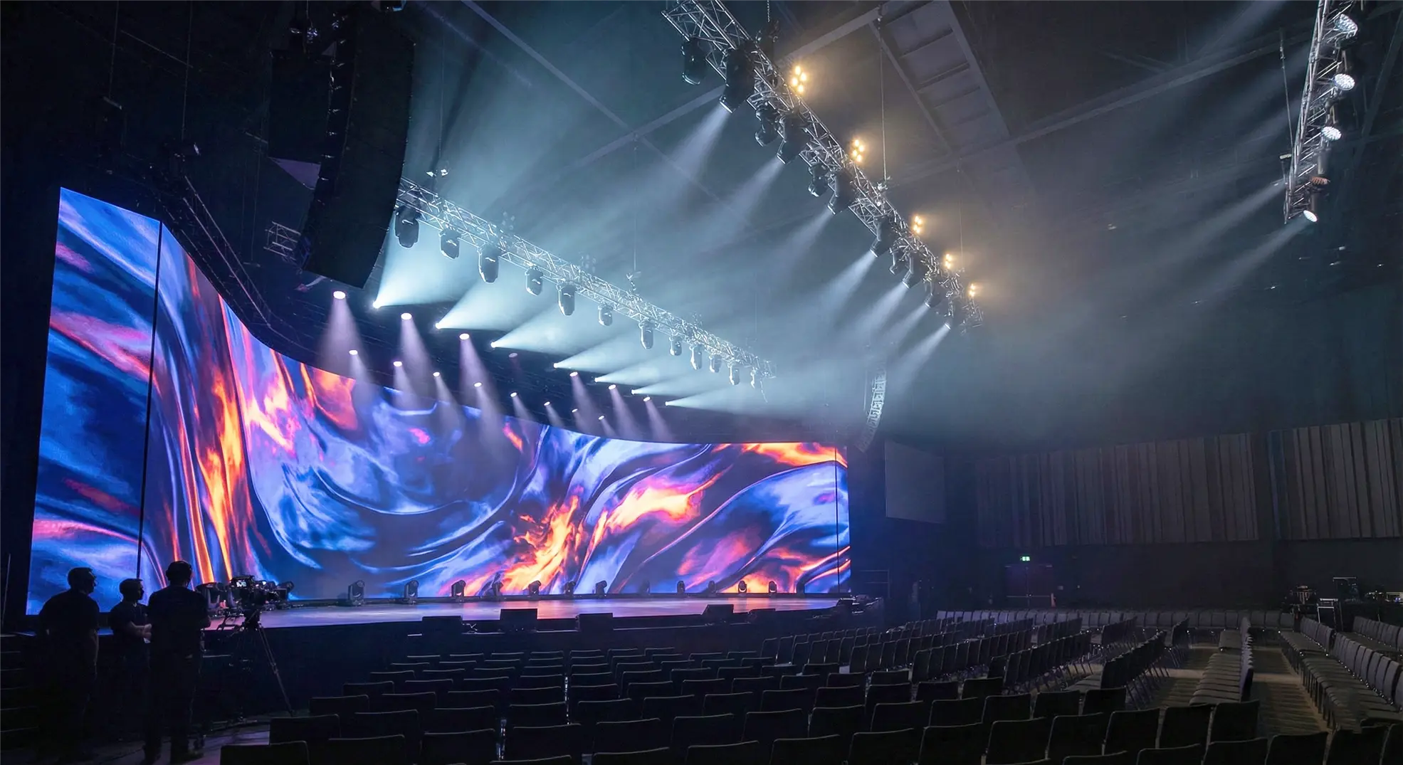 LightUpLA Live Events - Concert stage with massive modular LED screen production